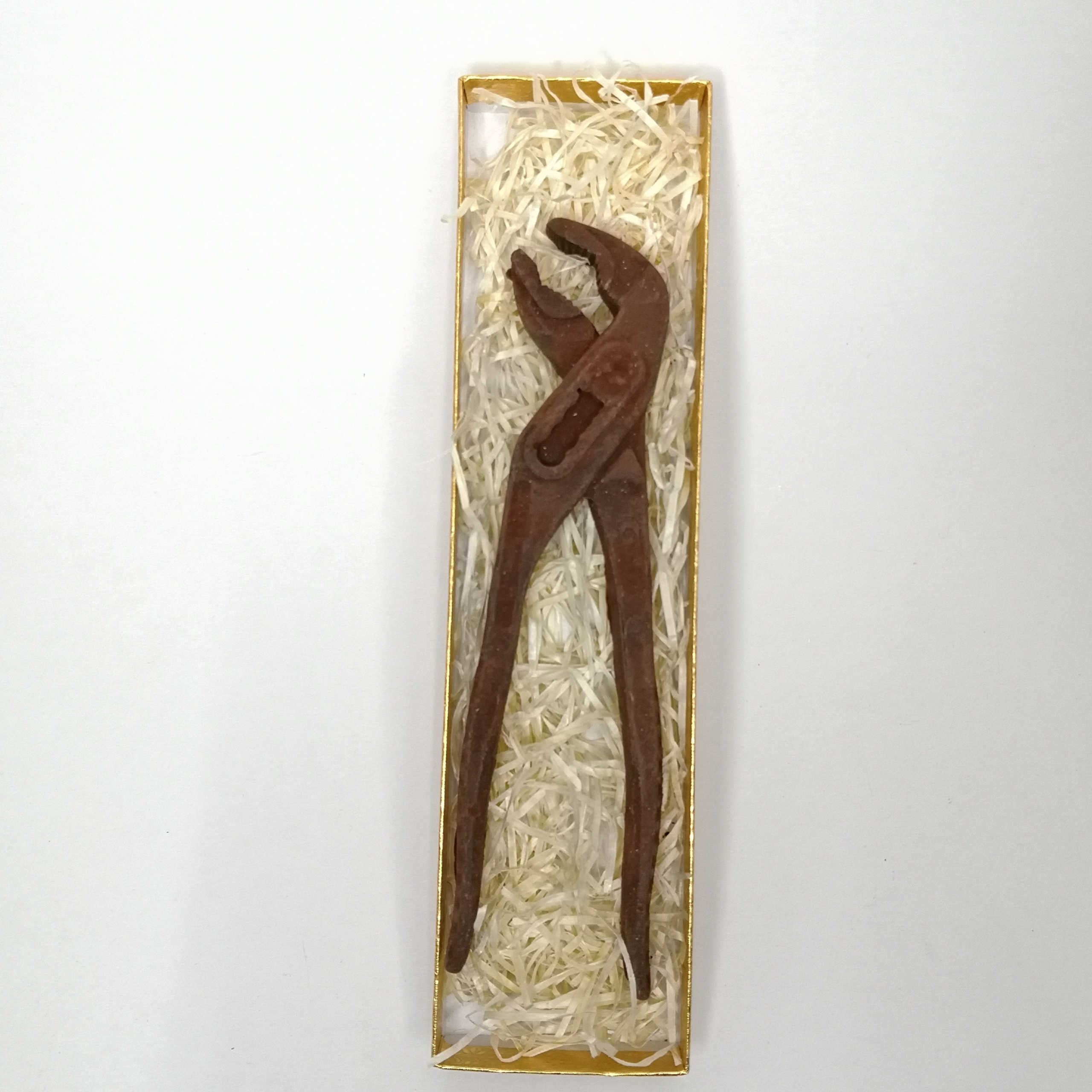 Rohrzange aus Schokolade