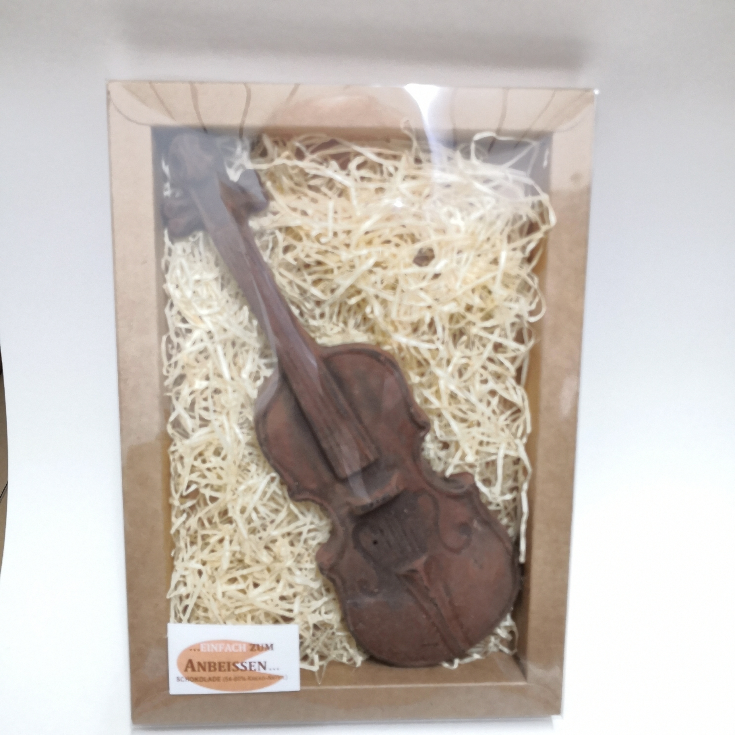 Cello aus Schokolade